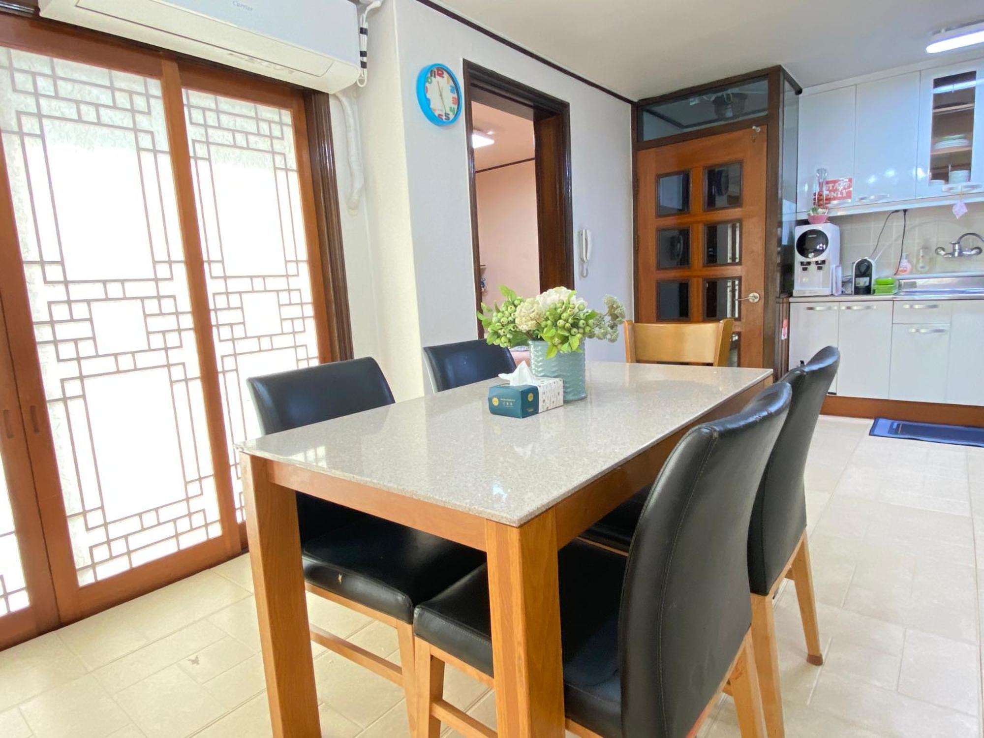 Aroha House For Foreign Guests Only Сеул Екстериор снимка