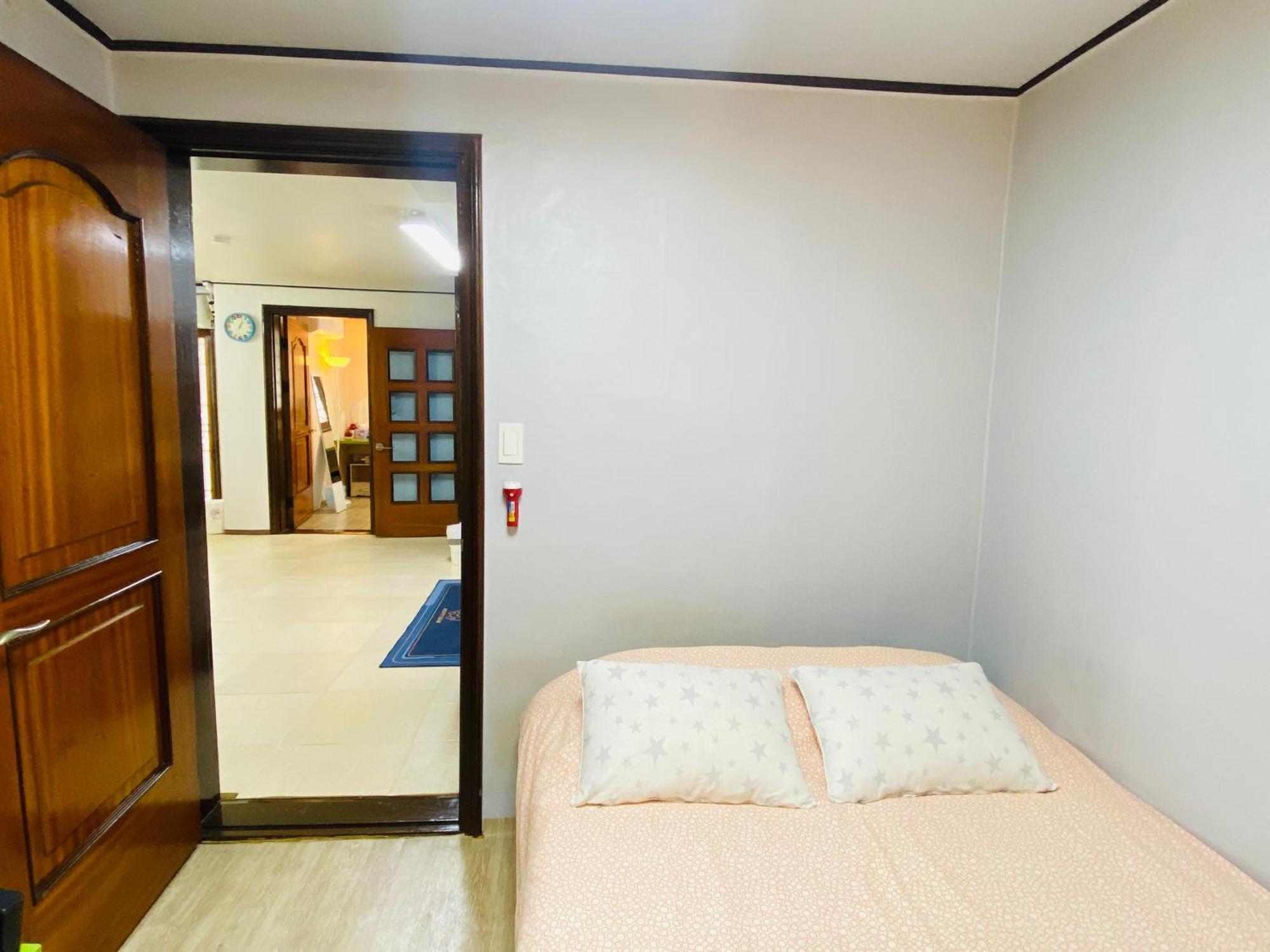 Aroha House For Foreign Guests Only Сеул Екстериор снимка